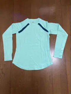 Under Armour レディース長袖Tシャツ