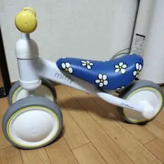 ディックブルーナ　ミッフィー  三輪車 ナチュラルトライク ミッフィー＆メラニー – アイデス公式