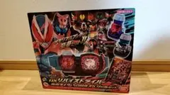 新品　仮面ライダーリバイス変身ベルト50周年スペシャルセット