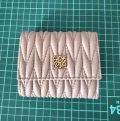 三つ折り財布　レディース