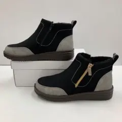 新品★レディース★23.0cm★軽量 裏ボア ショートブーツ 黒 灰色 9840