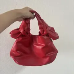 る*ん様 リボン付き赤レザー風ショルダーバッグ