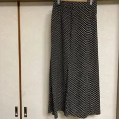 美品☆RADIATE 黒白 葉柄フレアロングスカート 秋