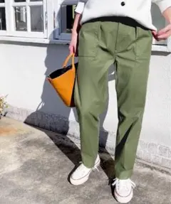 Spick and Span】バックサテンカーゴワイドパンツ カーキ 38 - メルカリ