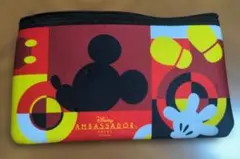 未使用　Disney アンバサダーホテルの限定ポーチ　ミッキーマウス