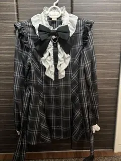 シークレットハニー　フリルセットアップ