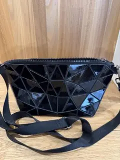 きまぐれ価格　ブラック ショルダーバッグ