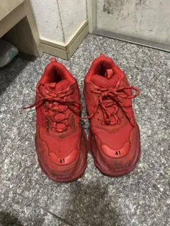 BALENCIAGA バレンシアガ TRIPLE S ローカットスニーカー 赤のサムネイル