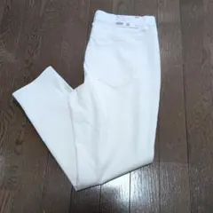 Item thumbnail for item 53bfab7f-6f3d-4eb9-904d-741aee5eed98