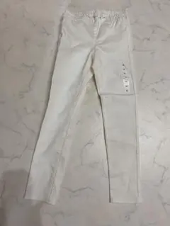 GU クロップドレギンスパンツ　M 白　ホワイト