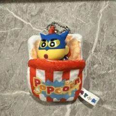 クレヨンしんちゃん　キーホルダー　アクション仮面