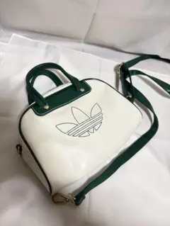 adidas ショルダーバッグ ホワイト/グリーン