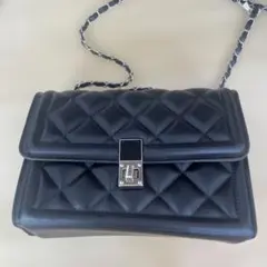 ブラックキルティングショルダーバッグ