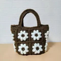 ハンドメイド　編み物　ぷっくりお花のミニトートバッグ　毛糸　モチーフ編み