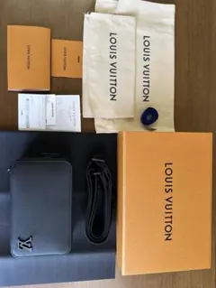 極美品LOUISVUITTON ルイヴィトンアルファ・ウェアラブル ウォレット