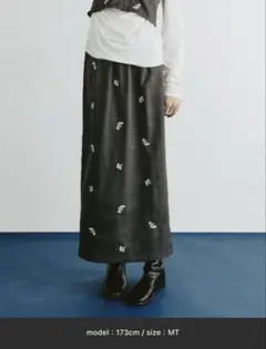 新品未使用！ Aunt Marie's ☆ フラワー刺繍ナロースカート　タグ付き