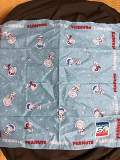 スヌーピー　50周年バンダナ