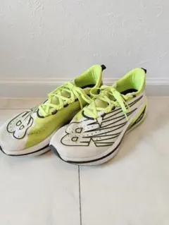 New Balance FuelCell SuperComp Elite v3のサムネイル