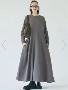 coca エンボス加工Aラインフレアワンピース