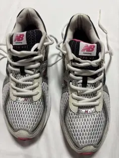 ニューバランス　770v2 ランニングシューズ