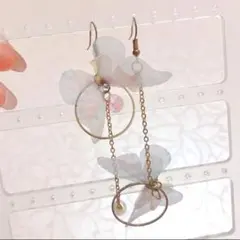 バタフライ ロングピアス