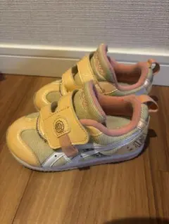 ASICS キッズシューズ ベルト付き ディズニーベル