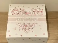 DIOR ディオール ギフトボックス 2026 桜 蝶　春 最新　スプリング