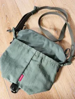 Item thumbnail for item 29bef746-2c25-46a8-9b28-9291a39d0935