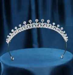 ティアラ　ウエディング