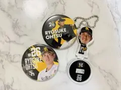 ソフトバンクホークス　野球　缶バッジ　アクリルフィギュア　大津亮介
