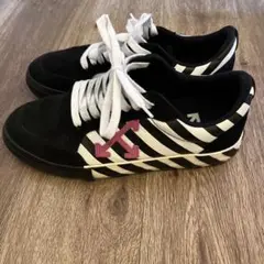 OFF-WHITE ローカットスニーカー