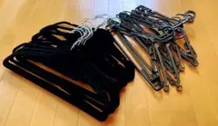 コストコベロア素材滑らないハンガー（黒）20本&他ハンガー10本まとめ売りのサムネイル