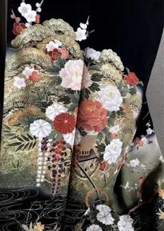 着物 黒留袖 紋入り 正絹 松坂屋 - メルカリ