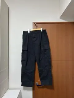 ネイビー カーゴパンツ