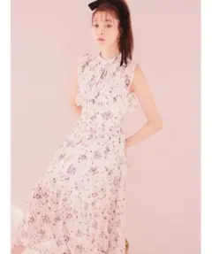 SNIDEL Sustainable フリルプリントワンピース