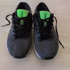 ASICS GT-1000 グレー/グリーン スニーカー