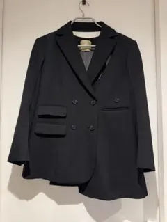 Item thumbnail for item 870fc228-ddda-4d4b-8038-5ad7e0909b69