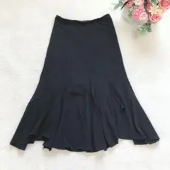 ヴァンドゥーオクトーブル ひざ丈フレアスカート イレギュラーヘム シンプル 無地