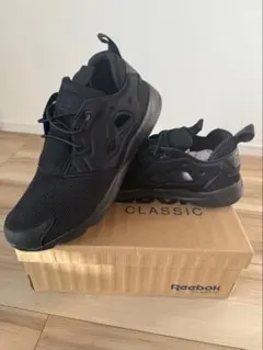 Reebok Classic ブラック スニーカー