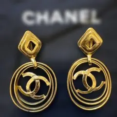 CHANEL 3連リングデザインピアス CHANEL 3連リングデザインピアス