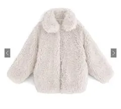 ライトベージュ ファーコート ボックスシルエット