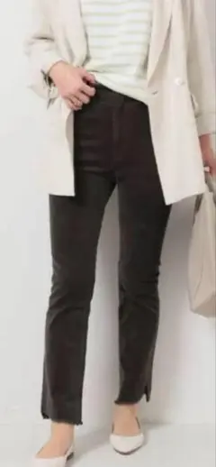 Item thumbnail for item 1ac93b5f-4049-4a7a-a4b7-c2895af98616