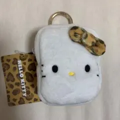 ハローキティ カラビナミニポーチ　ヒョウ柄　ピンク