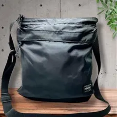 Item thumbnail for item cd6127bc-50a0-416a-8ae9-8fa1c2e8a854