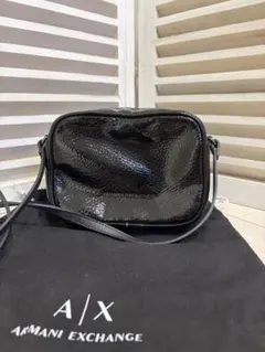Armani Exchange ショルダーバッグ 黒　黄色