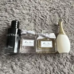【まとめ売り】Dior ミニ香水セット(9本) まとめ売り】Dior ミニ香水セット(9本) - メルカリ