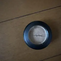 MAC ダズルシャドウ オーソーギルティ