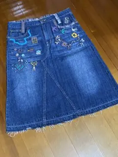 Item thumbnail for item 484bfe58-7f7d-4e54-954f-e0d632db6237