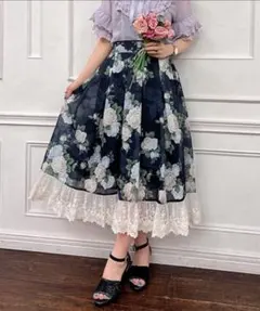 axes femme ラフィネローズ柄タックスカート 新品タグ付き