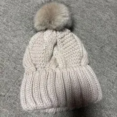H&M ピンクベージュ ニット帽 ファー付きポンポン
